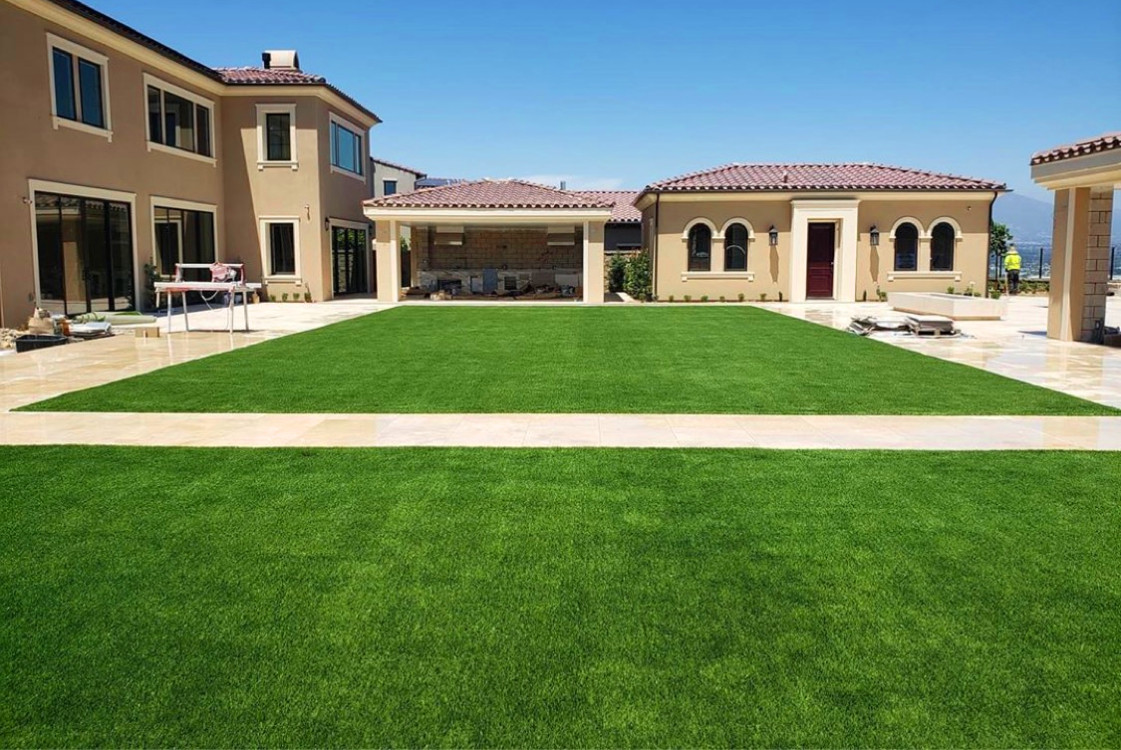 Residential turf in Kingwood